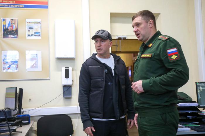 Оскар Кучера посетил Единый пункт отбора на военную службу по контракту в Москве