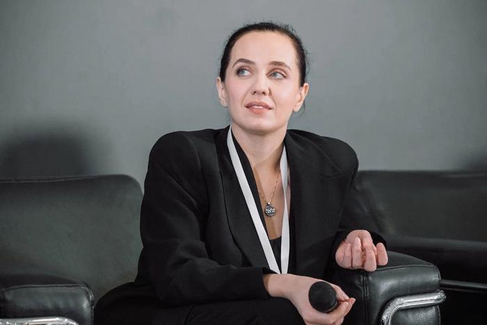 "Блогеры несут высокую социальную ответственность": что рассказала Елена Леви на фестивале "Лучезарный ангел"