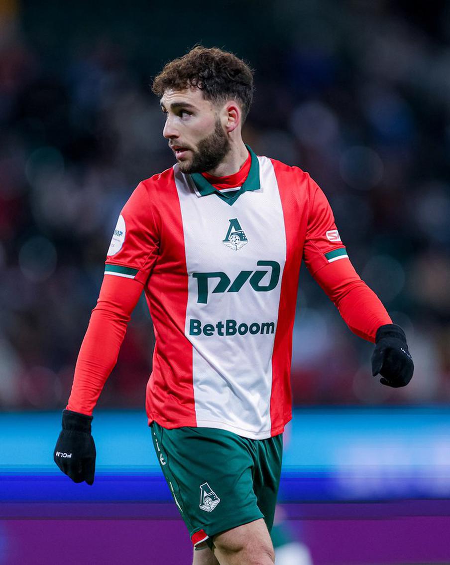 На какие виды спорта сходить в Москве: футбол, бои на льду и хоккей