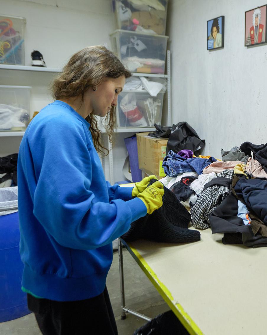 Одежду москвичей ждут переработка, обновление и вторая жизнь