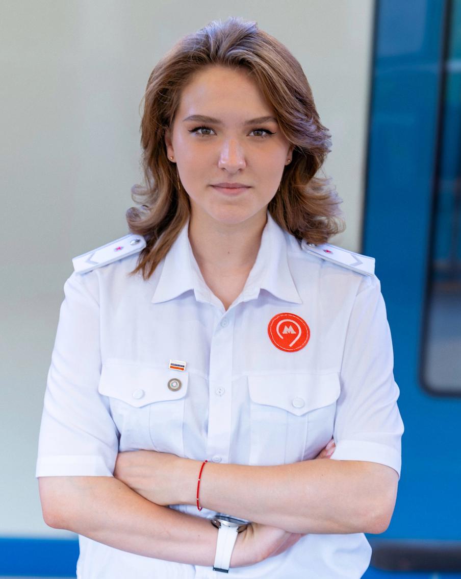 Количество женщин-машинистов в московском метро выросло почти в 2 раза больше за последний год