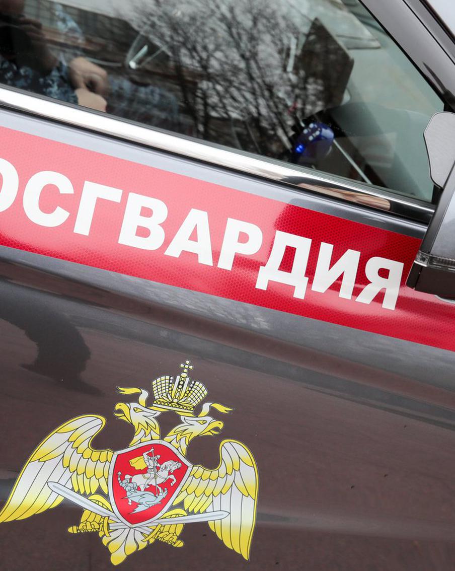 Женщин-росгвардейцев оставят без пилоток