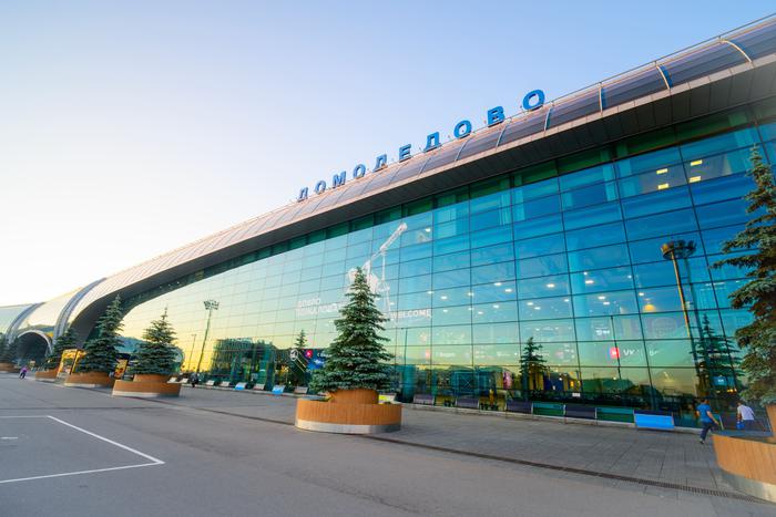 В столичных аэропортах Жуковский и Домодедово введены ограничения на полёты из-за атаки дронов на Москву