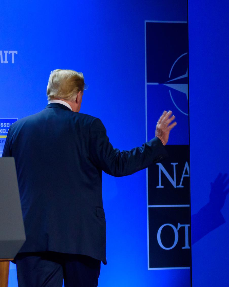 Избравшийся на второй срок Дональд Трамп может вывести США из НАТО, несмотря на протест Конгресса