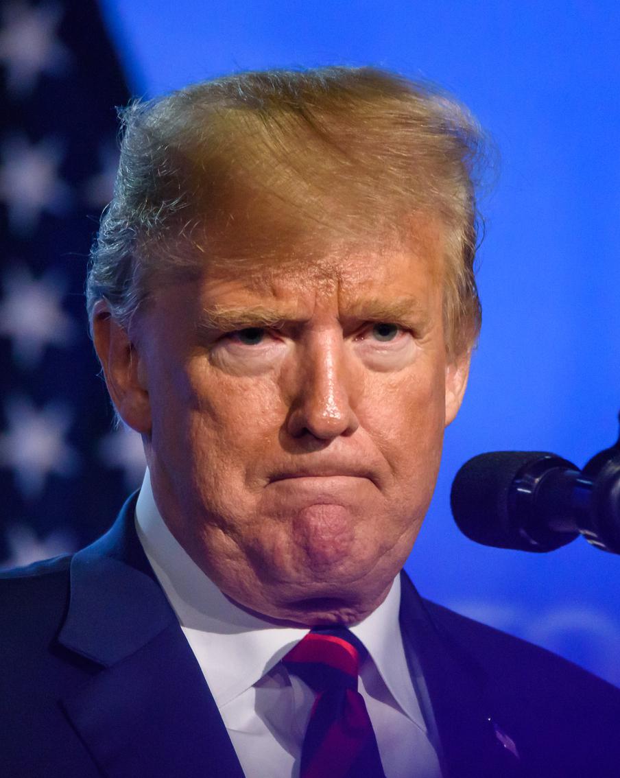 Второй срок президентства Дональда Трампа может закончиться раньше из-за открытого конфликта с республиканцами