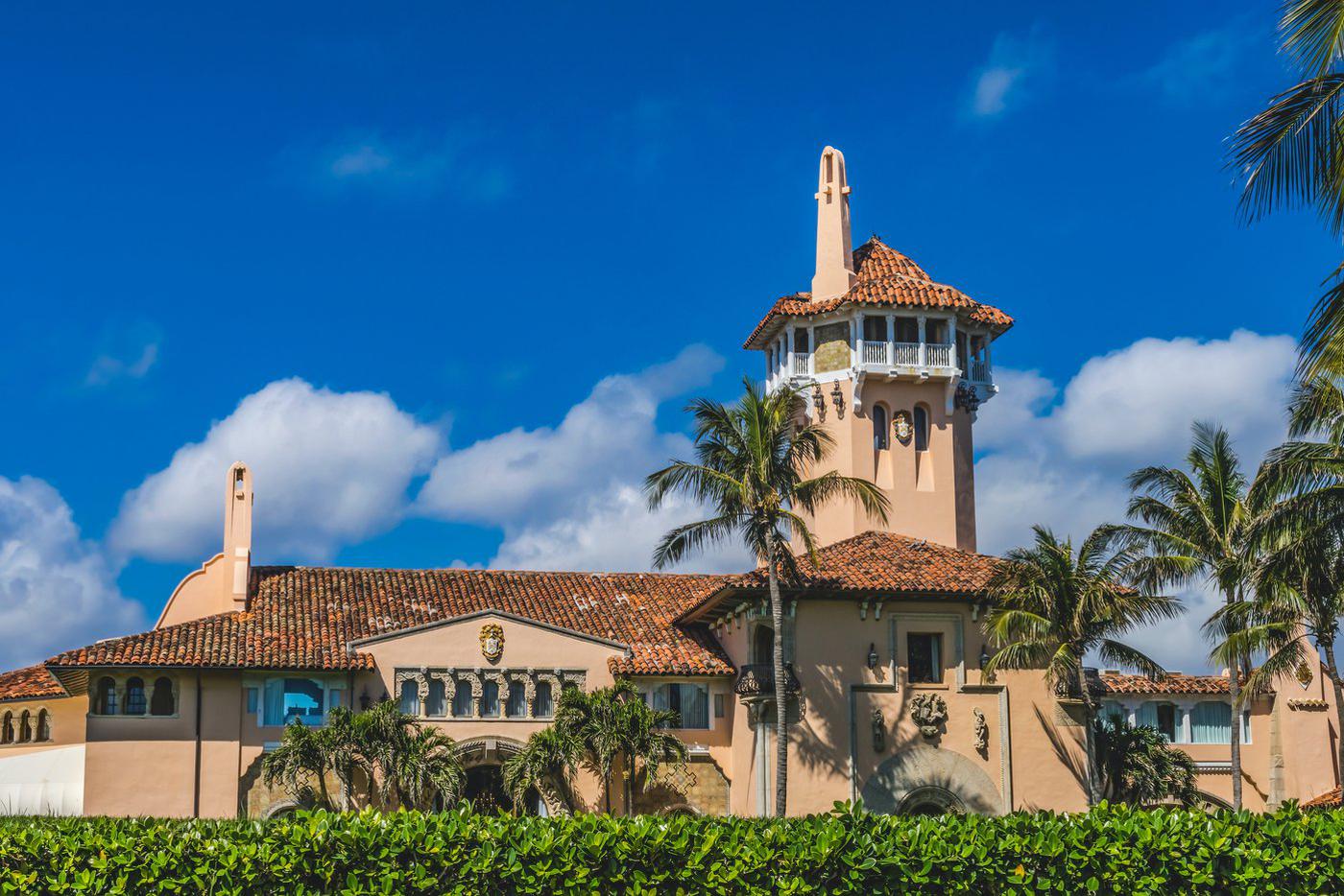 Mar-a-Lago – не только частная резиденция Трампа, но и клуб, где проводятся престижные мероприятия, приёмы и конференции.
