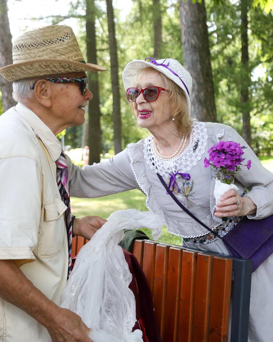 Пенсионеры из Москвы нашли своё счастье. Как "Московское долголетие" меняет жизнь в лучшую сторону