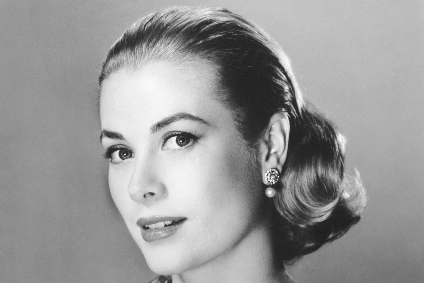 Она снималась всего четыре года: исполнилось 95 лет со дня рождения Грейс Келли