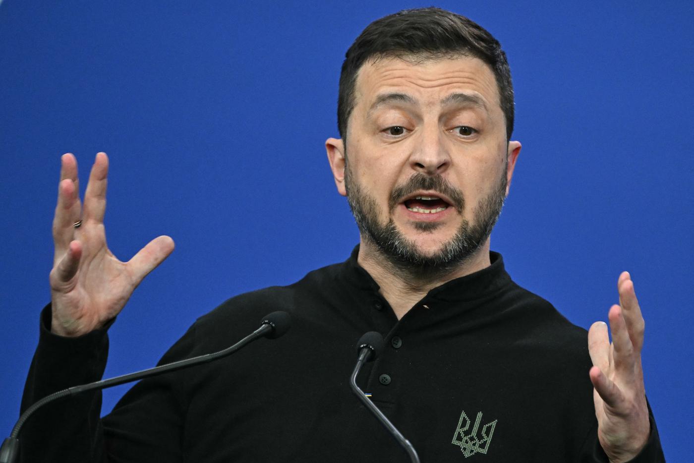 Зеленский потребовал от Запада помощи после удара по Киеву
