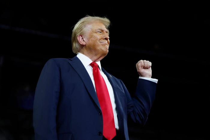 Трамп и Байден проведут неловкую встречу в Белом доме