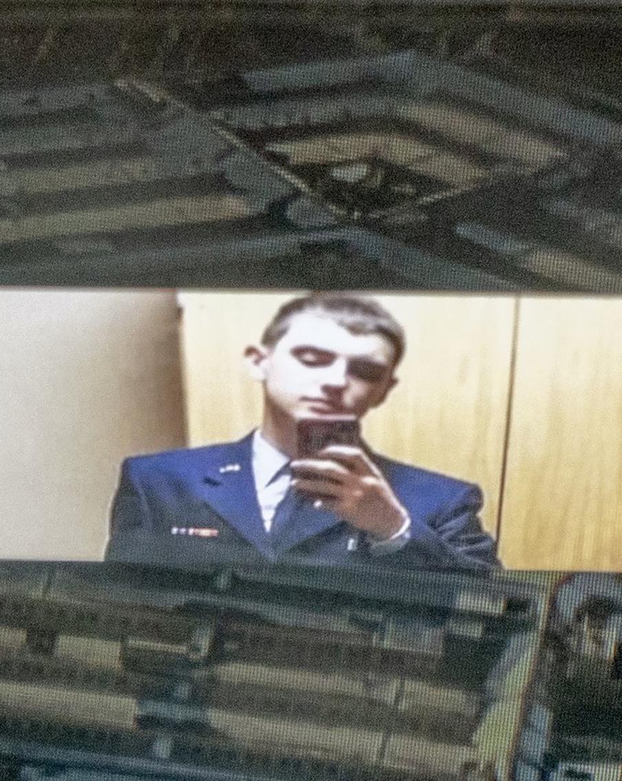 Слившего секретные данные военных американца Джека Тейшейру приговорили к 15 годам тюрьмы