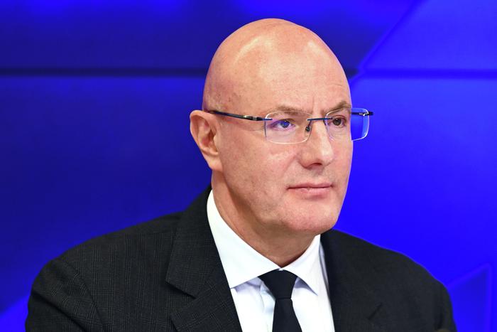 Чернышенко поручил подготовить стандарты по повышению качества еды в школах