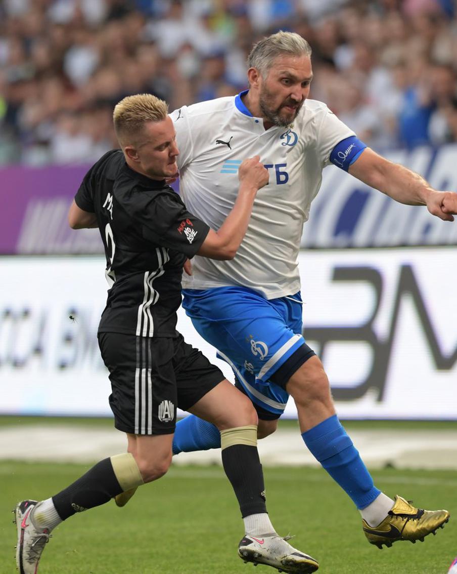 На какие виды спорта сходить в Москве: реслинг, футбол, волейбол и хоккей