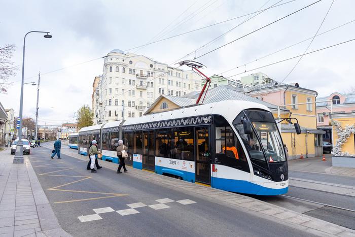 В Москве работают 11 трамвайных платформ "венского" типа