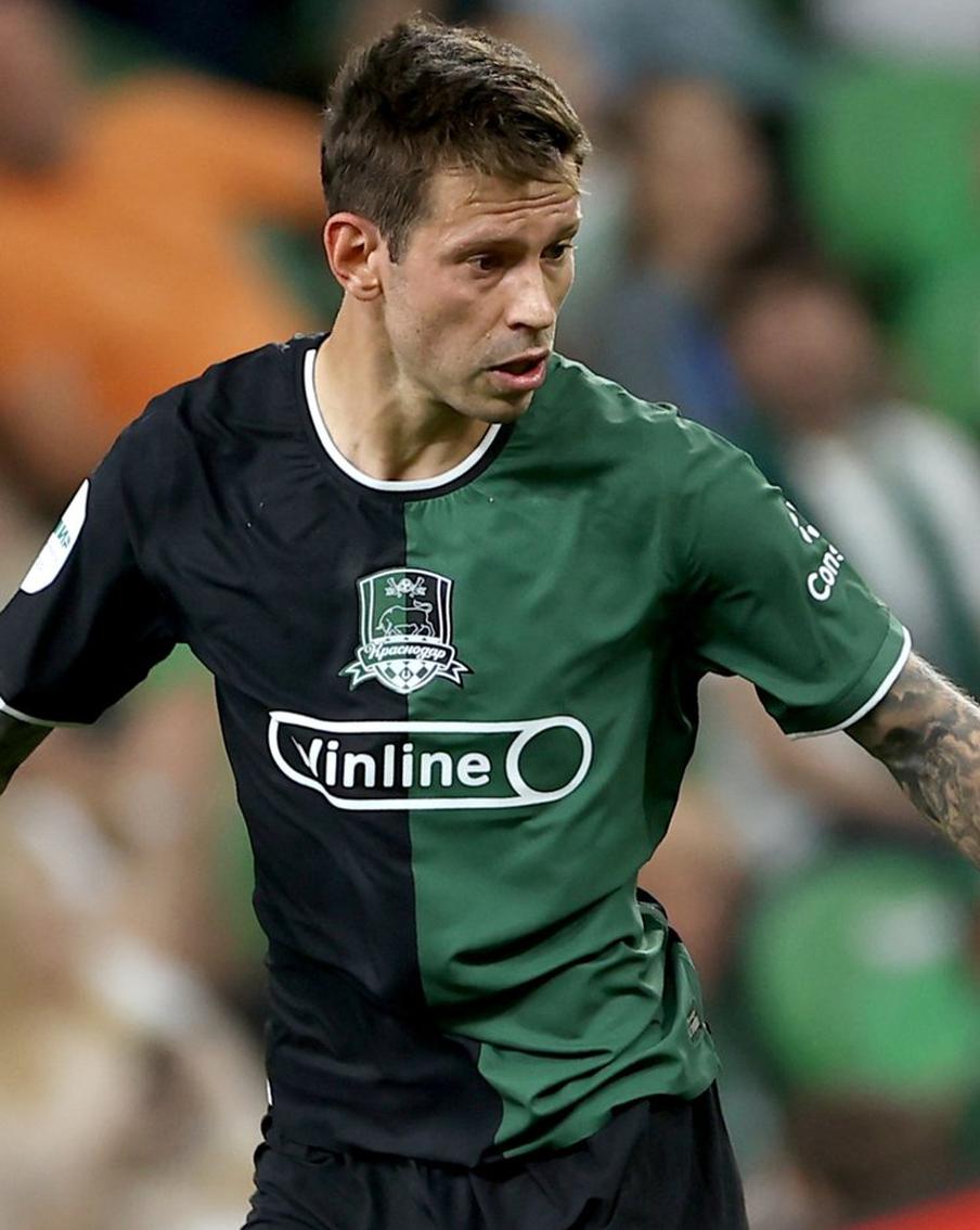 Российский футболист Фёдор Смолов объявил вознаграждение тому, кто предоставит информацию о его украденных часах