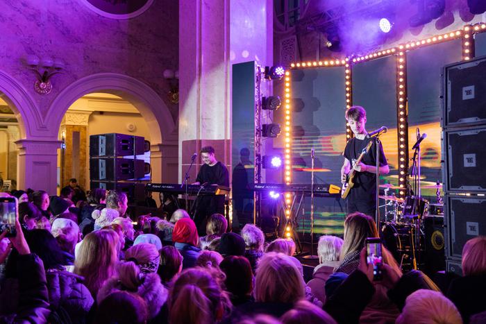 Более 5 тыс. человек приняли участие в праздновании закрытия сезона речной навигации на Северном речном вокзале