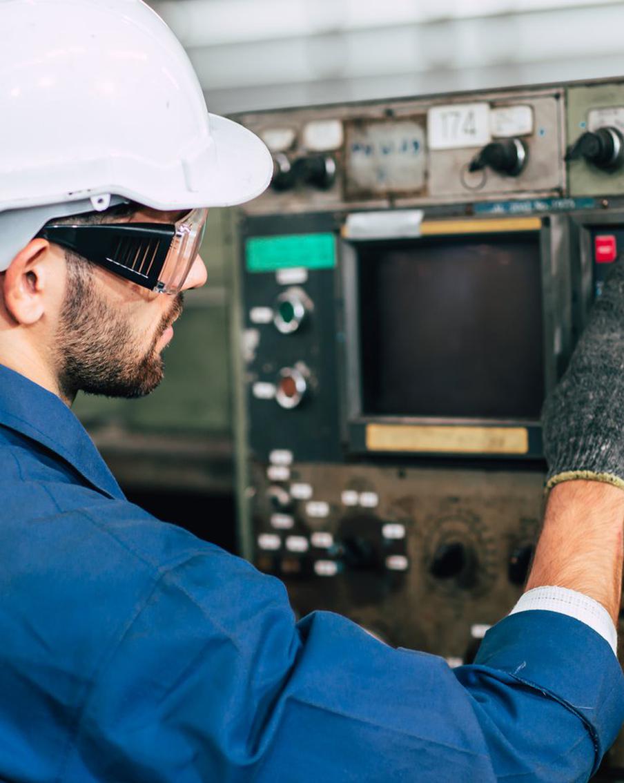 В Госдуме предложили ввести четырёхдневную рабочую неделю для многодетных. Дополнительный выходной будет даваться одному родителю