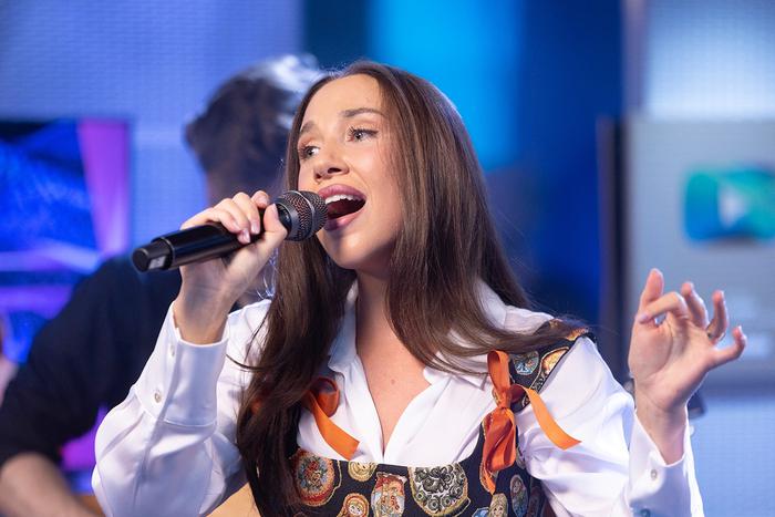 Певица Mia Boyka рассказала о том, как перешла от "Пикачу" к "Черной LADA"