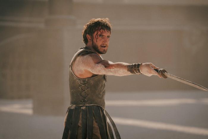 Ридли Скотт не хочет прощаться с гладиаторами: второй "Гладиатор" стартовал в мировом прокате