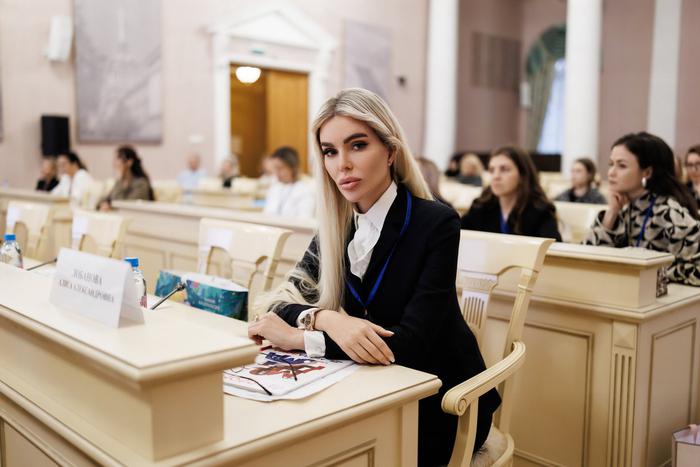 Алиса Лобанова приняла участие в международном форуме "Содружество моды"