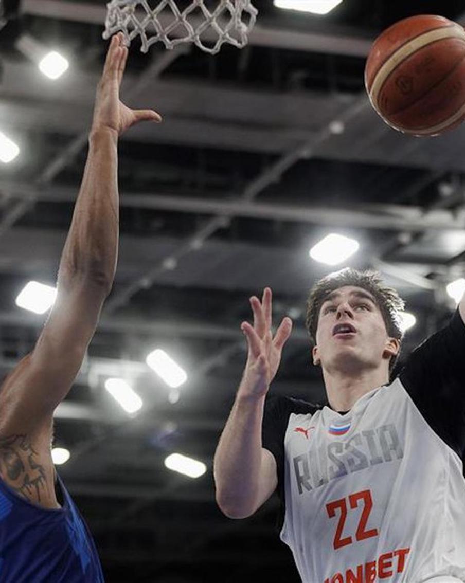 На какие виды спорта и когда сходить в Москве: баскетбол, футбол, волейбол и хоккей