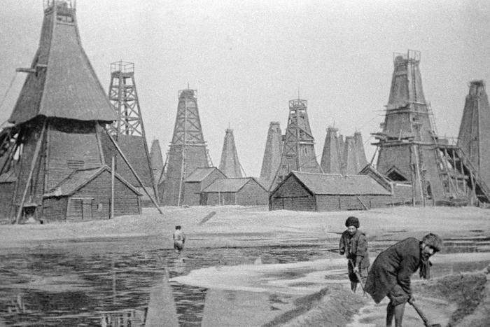 Как братья Нобель изобрели в России танкер и нефтепровод, рассказывает выставка "Нефть – это сила!"