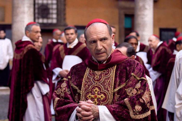 Что может пошатнуть основы церкви, расскажет картина "Конклав"