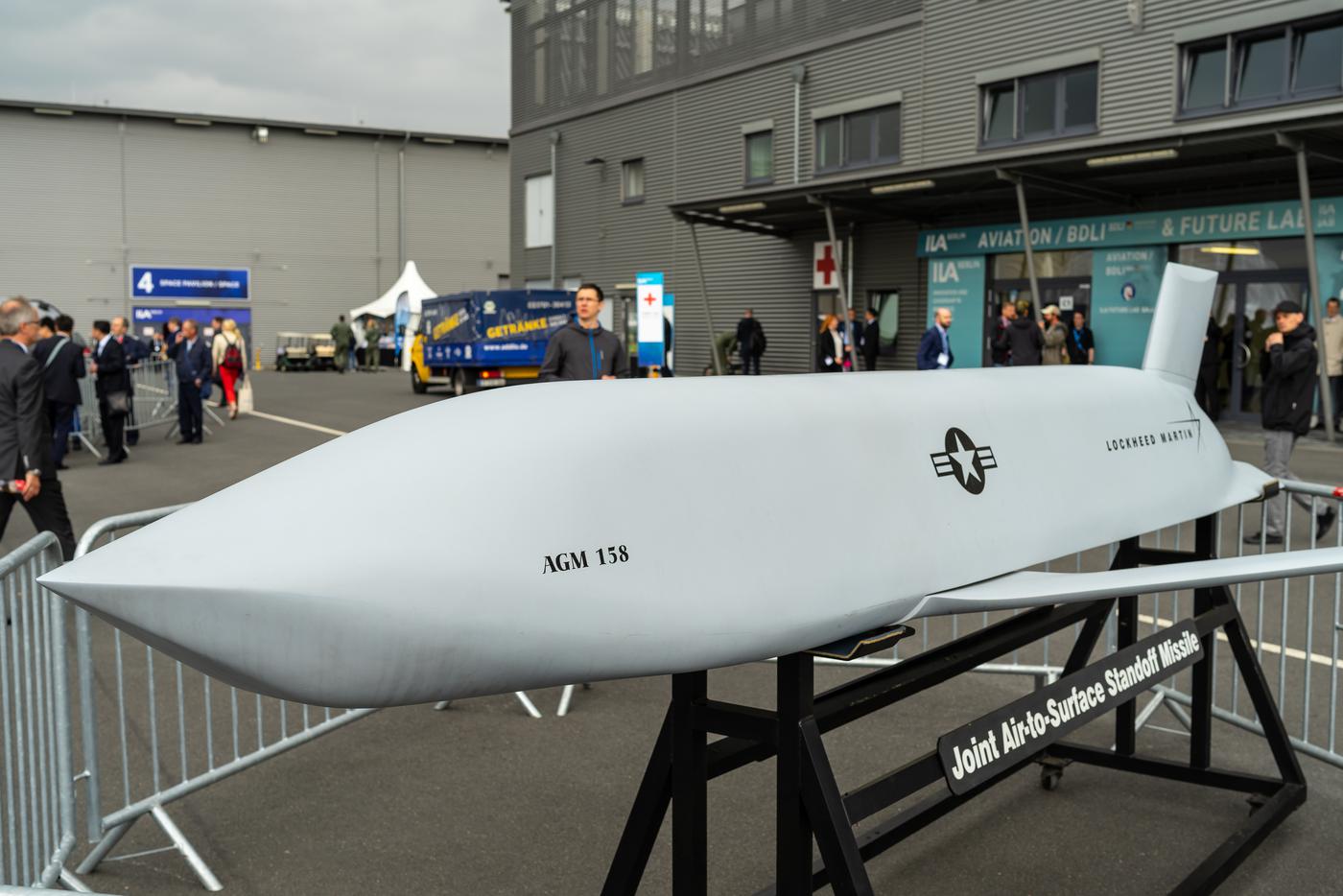 Американские власти скоро одобрят поставки Украине крылатых ракет большой дальности