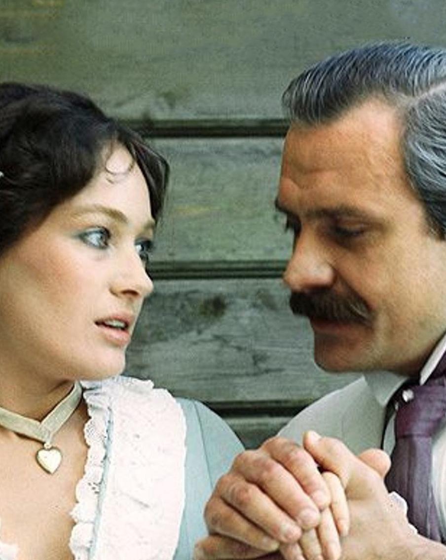 Сорок лет под лаской плюшевого пледа: Отмечаем юбилей "Жестокого романса" Эльдара Рязанова