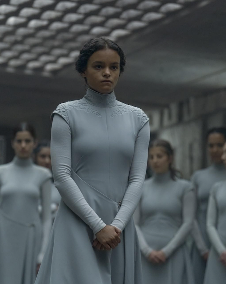 Только женщины видят правду! Metro оценило первую серию проекта "Дюна: Пророчество"