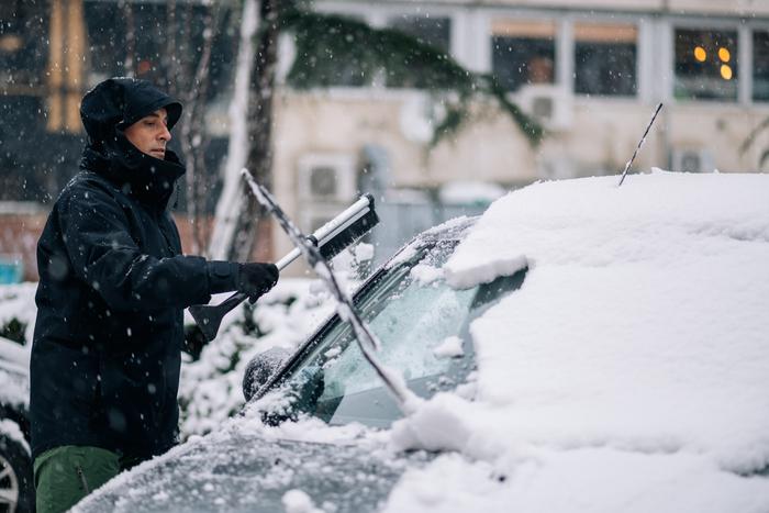 В Благовещенске из-за "бури столетия" ввели режим ЧС