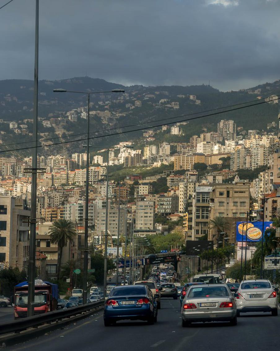 Тысячи ливанцев после начала перемирия возвращаются домой
