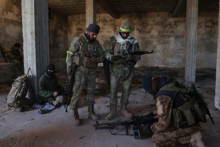 В Сирии впервые за два года активизировались боевики. Что стало причиной эскалации конфликта?