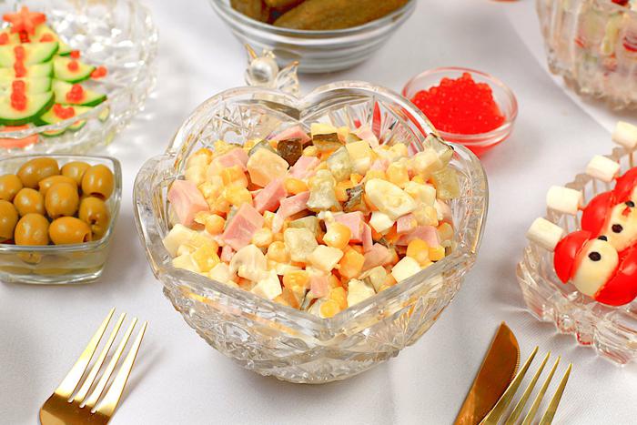 Эксперты рассказали, подорожает ли новогодний стол из-за колебаний курса валют