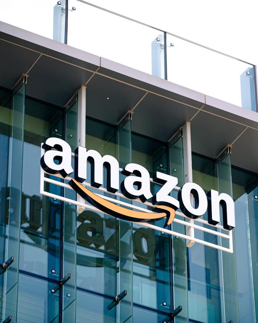 Работники Amazon устроят забастовку с "чёрной пятницы" до "киберпонедельника"