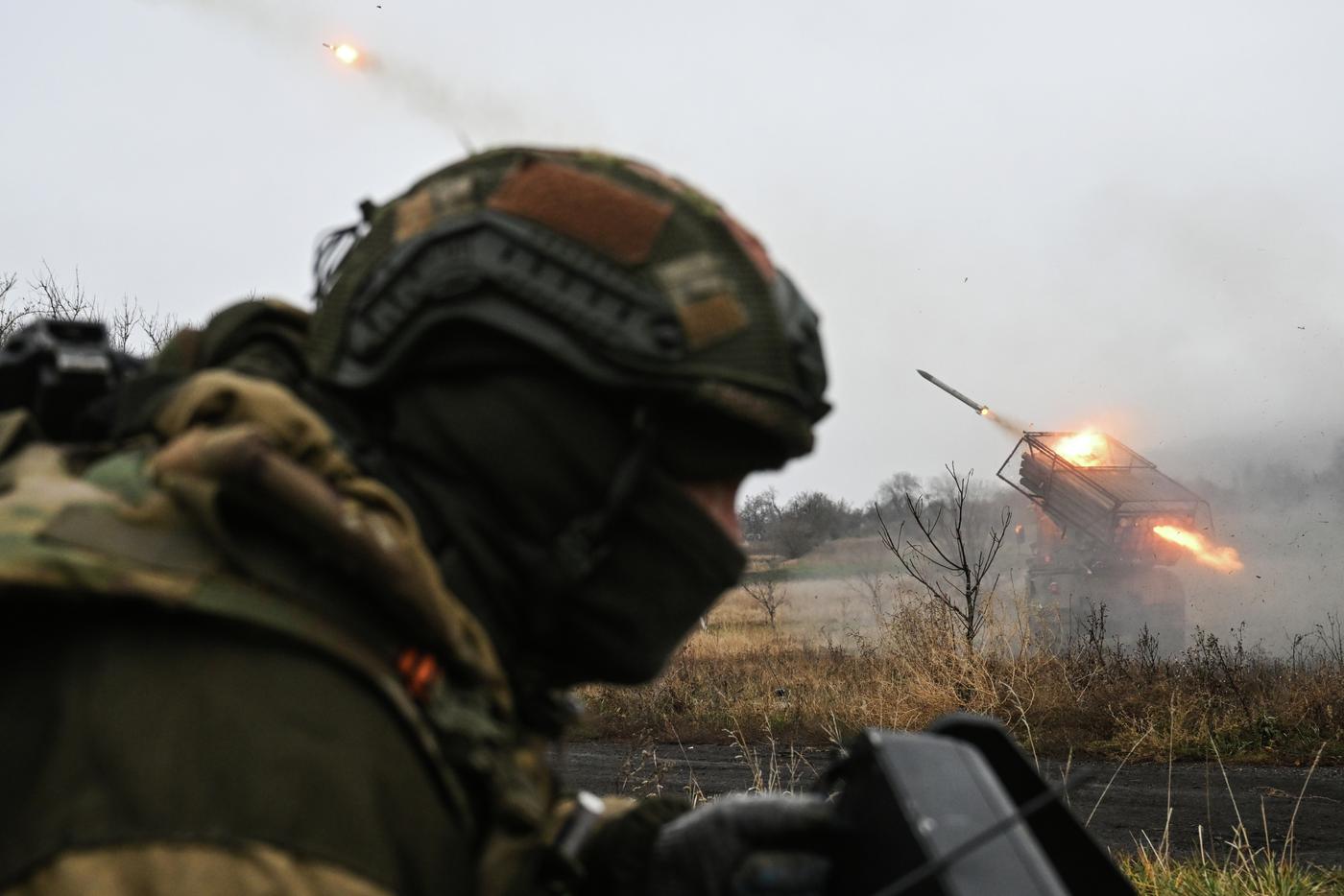 Минобороны: бойцы "Севера" нанесли поражение 14 бригадам ВСУ в Курской области
