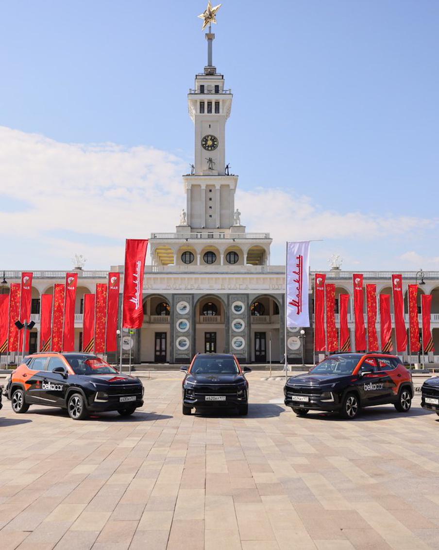 Каждую минуту 120 москвичей добираются до места назначения на автомобилях каршеринга