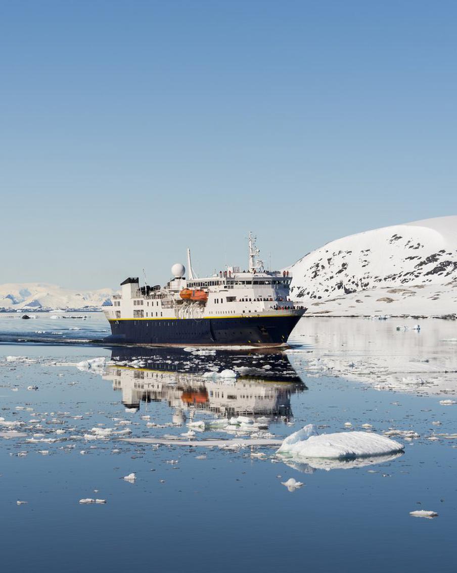 Получат ли российские туристы компенсацию из-за отменённого круиза в Антарктиду