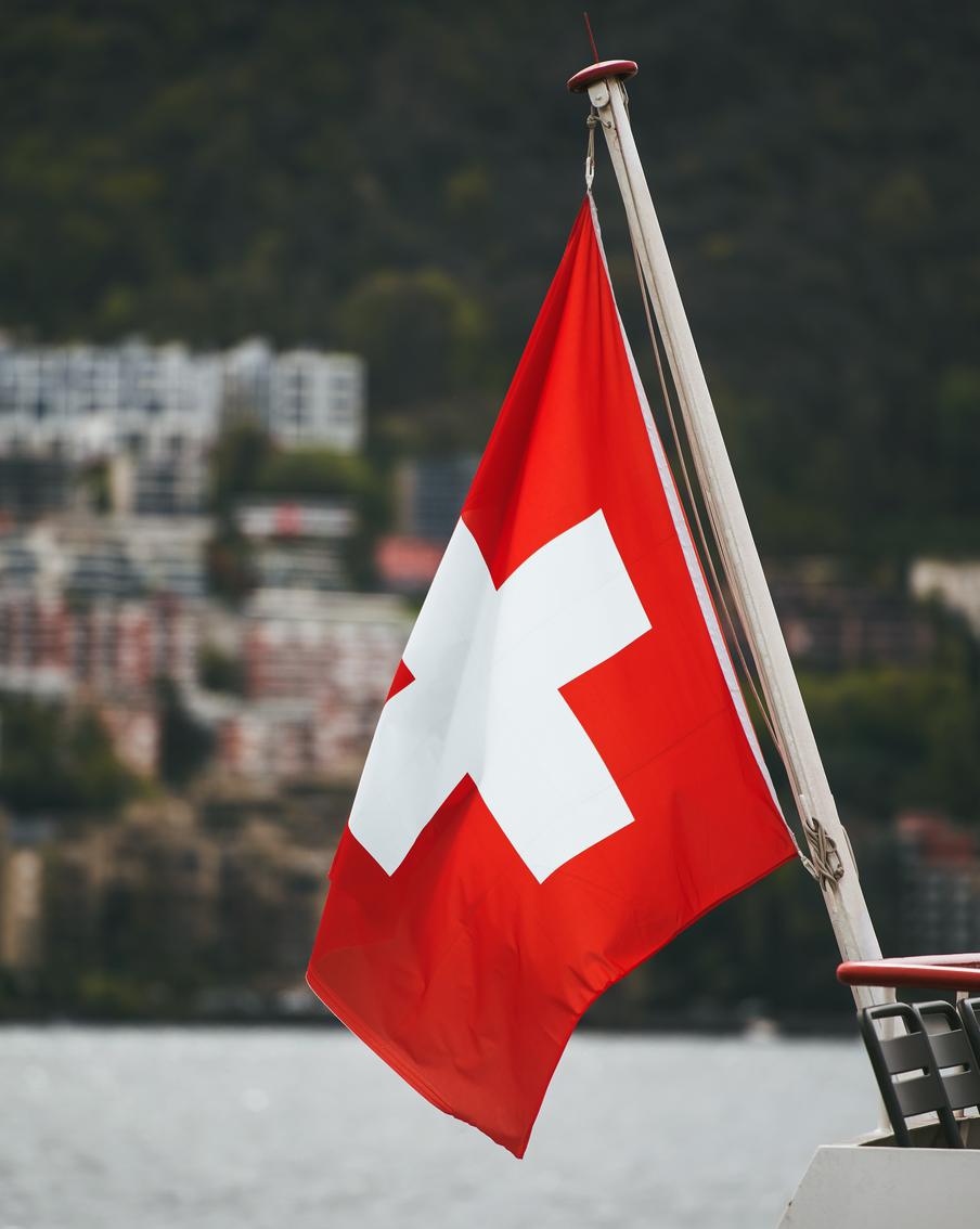 В Швейцарии исключили проход через территорию страны войск и оружия из ЕС