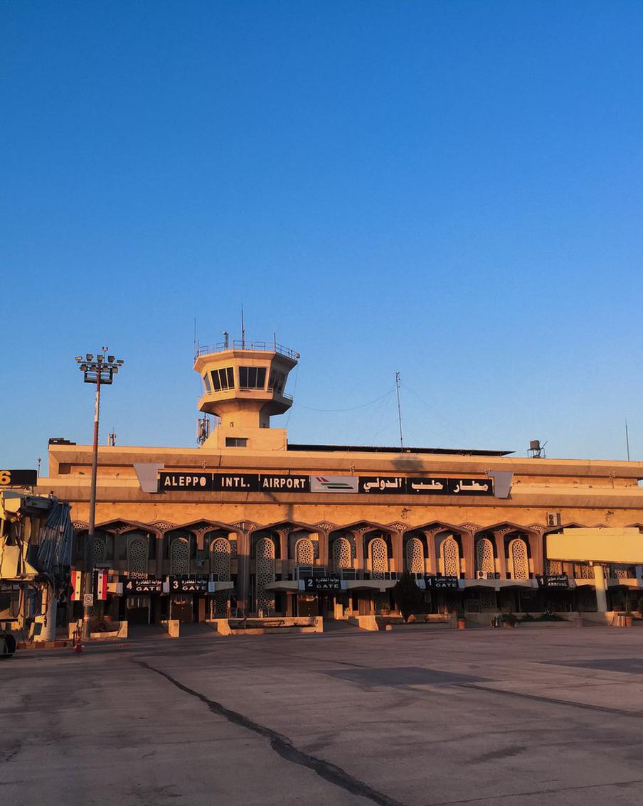 Сирийские власти закрыли аэропорт Алеппо на фоне активизации боевого крыла сирийской оппозиции