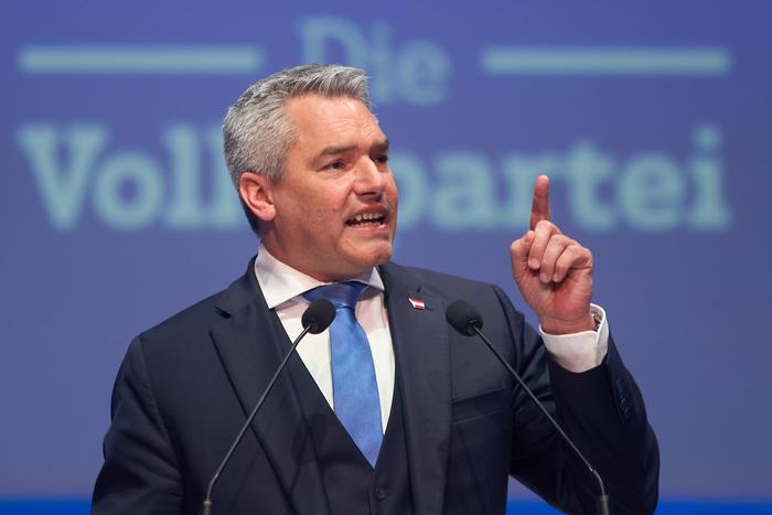 Нехаммер назвал условие для визита в Россию