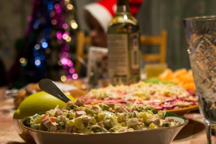 Стало известно, во сколько россиянам обойдётся новогодний стол в этом году