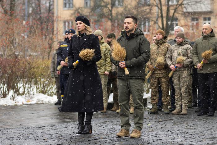 На Западе посмеялись над "популярностью" Зеленского