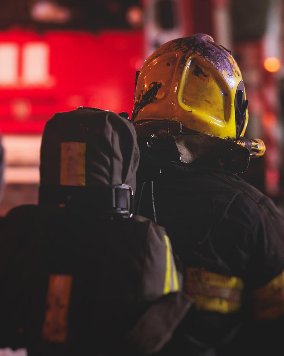 После падения БПЛА пожар начался в населённом пункте в Калужской области