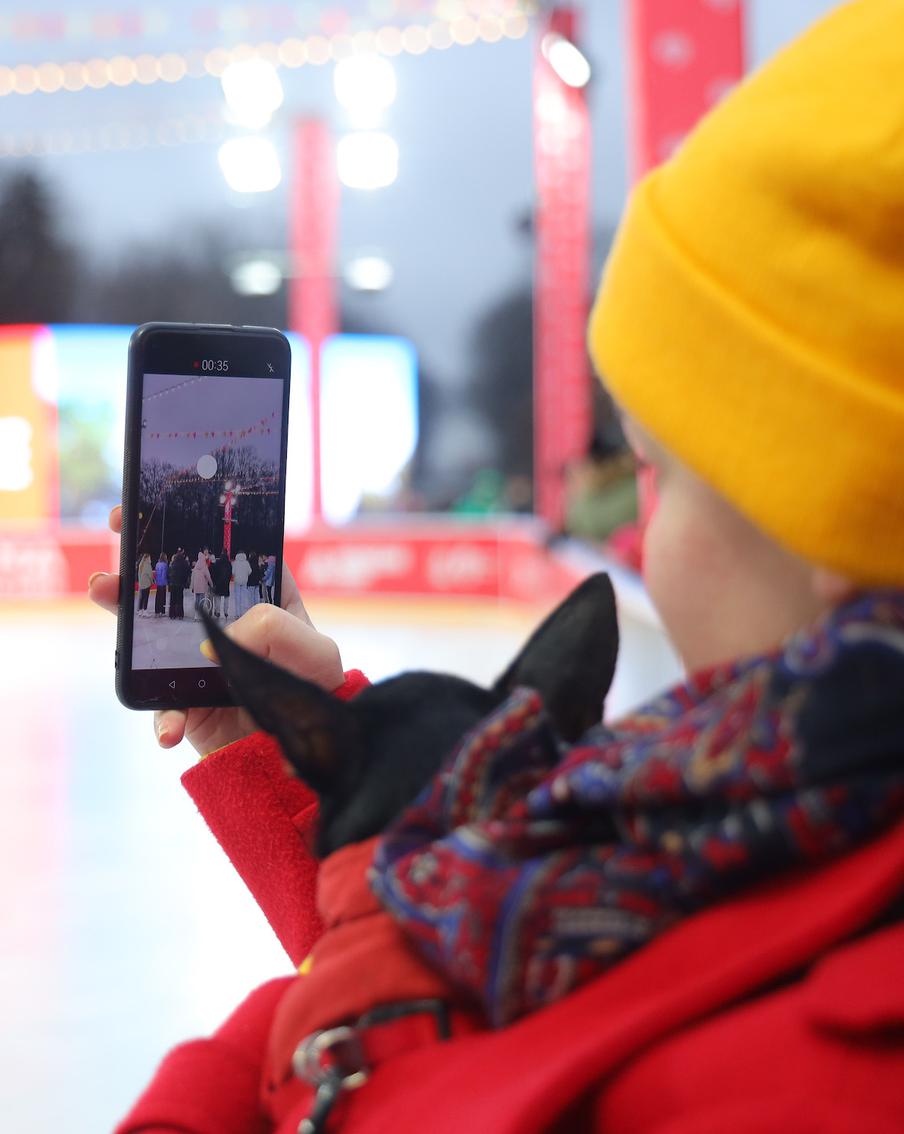 Максим Ликсутов рассказал, как отпраздновали первый день зимы на катке на Северном речном вокзале
