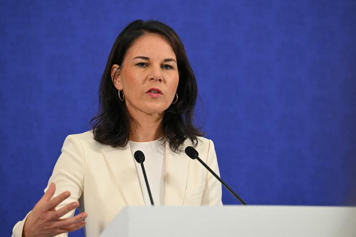 Бербок назвала цель визита в Китай