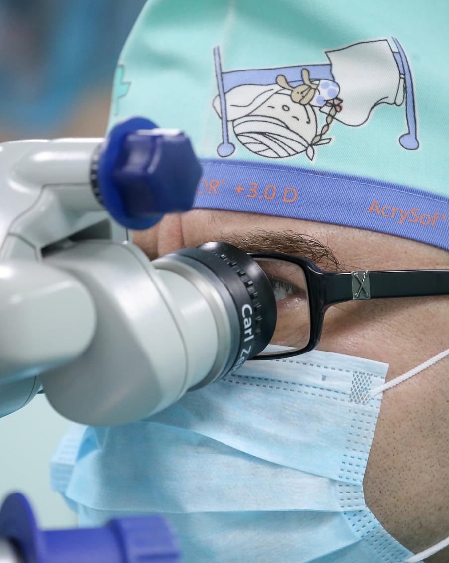 Сергей Собянин: Около 200 тысяч операций провели в офтальмологическом центре Боткинской больницы