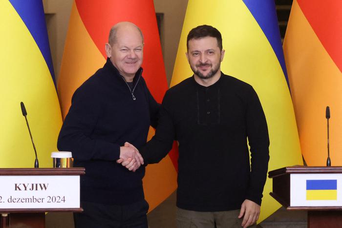 Шольц опубликовал "послание из Киева Путину" об Украине