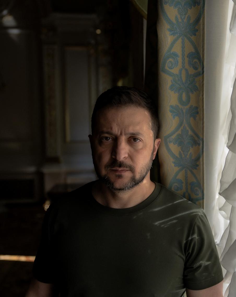 Медведев предсказал Зеленскому позорную эмиграцию или казнь