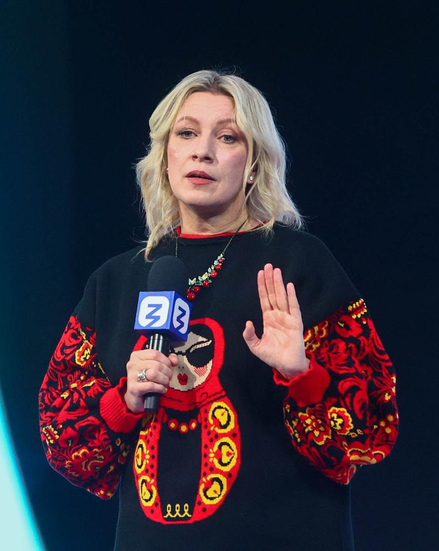 Захарова сообщила, что интервью Лаврова Карлсону выйдет через пару дней